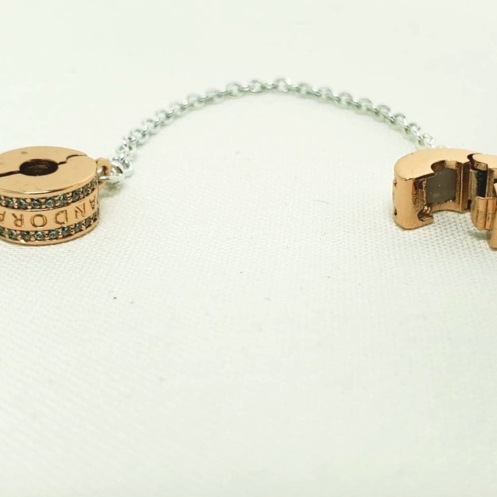 Pandora Shine Logo Safety Chain